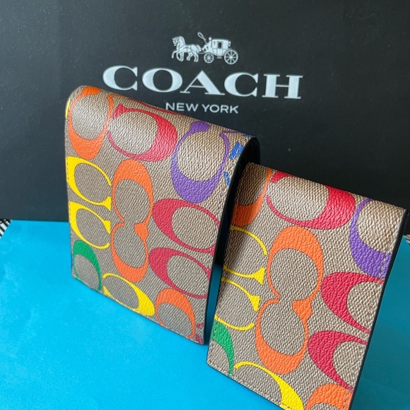 NWT Coach 3 In 1 Wallet In Rainbow Signature Canvas Gunmetal/Khaki Multi - Picture 6 of 8